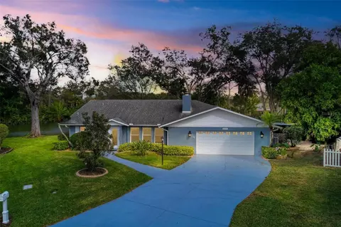 8319 Brandeis Ct, Sarasota, FL 34243