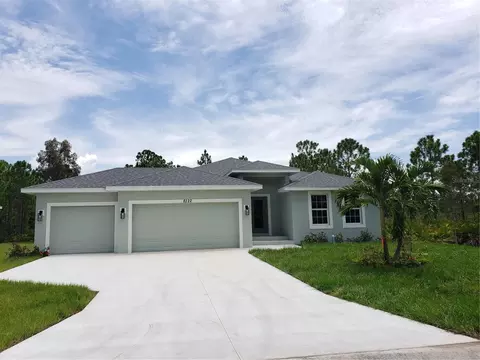 4 Boom Ln, Placida, FL 33946
