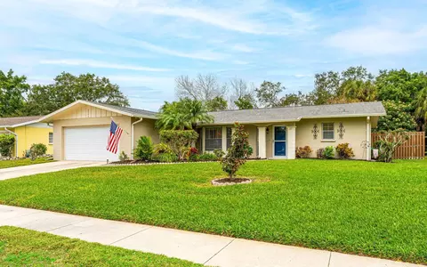 3003 Bispham Rd, Sarasota, FL 34231