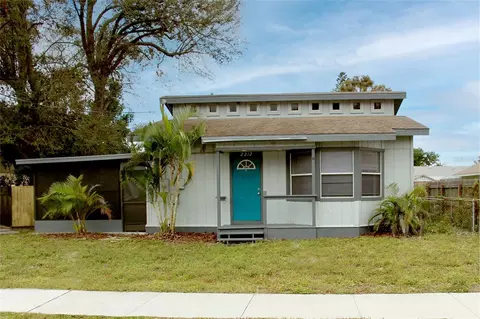 2212 5th St E, Bradenton, FL 34208