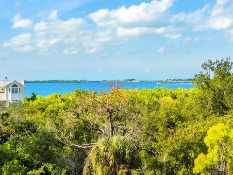 7730 34th Ave W #302, Bradenton, FL 34209