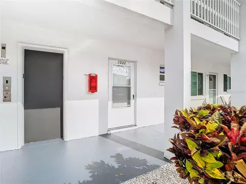 1533 Leisure Dr #F4, Bradenton, FL 34207