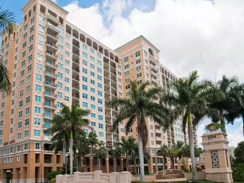 750 N Tamiami Trl #714, Sarasota, FL 34236