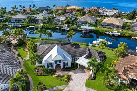 532 Fore Dr, Bradenton, FL 34208