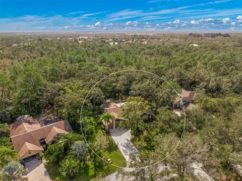7510 Weeping Willow Dr, Sarasota, FL 34241
