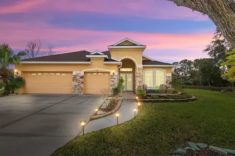1033 Meadow Breeze Ln, Sarasota, FL 34240