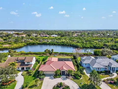 1050 Delacroix Cir, Nokomis, FL 34275