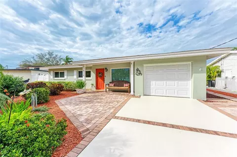 6724 26th St W, Bradenton, FL 34207