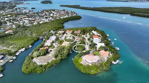 720 Hideaway Bay Dr, Longboat Key, FL 34228