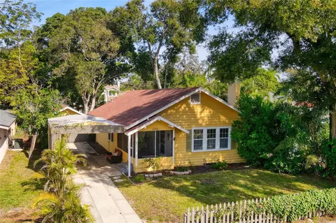 2216 8th Ave W, Bradenton, FL 34205