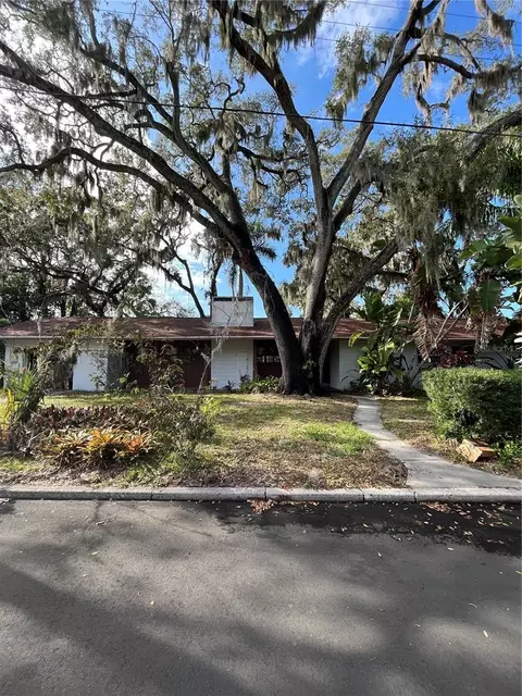 202 29th St W, Bradenton, FL 34205