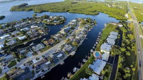 10327 Waterbird Way #9, Bradenton, FL 34209