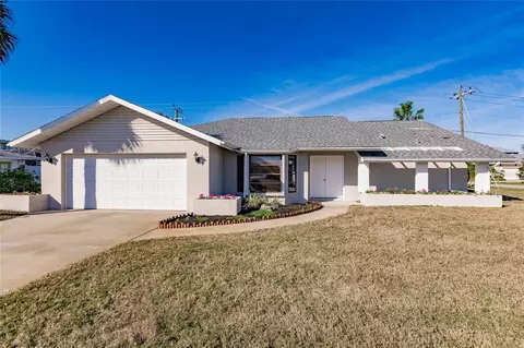 802 Harbor Dr S, Venice, FL 34285