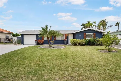 518 70th St, Holmes Beach, FL 34217