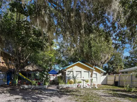 1625 9th St, Sarasota, FL 34236