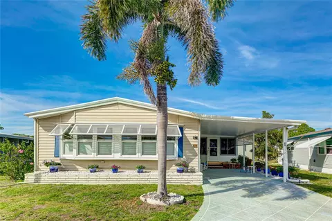 93 N Easter Island Cir, Englewood, FL 34223