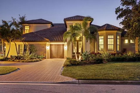 486 E Royal Flamingo Dr, Sarasota, FL 34236