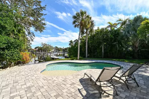 5319 Cape Leyte Dr, Sarasota, FL 34242
