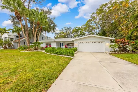 469 Magellan Dr, Sarasota, FL 34243