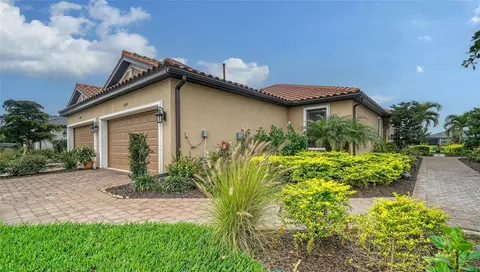 10283 Morning Mist Ln, Sarasota, FL 34241