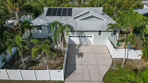 459 Avenida De Mayo, Sarasota, FL 34242