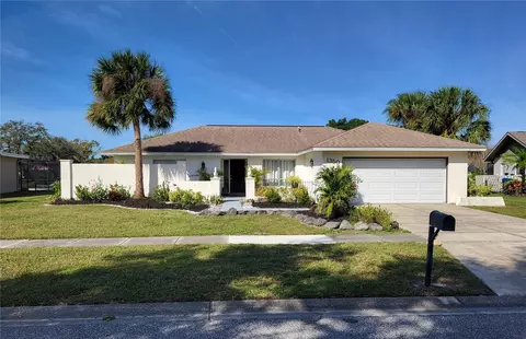 1350 Palmwood Dr, Sarasota, FL 34232