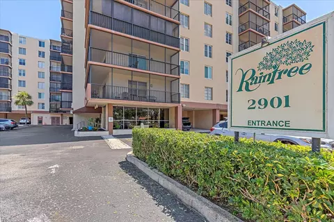 2901 26th St W #703, Bradenton, FL 34205
