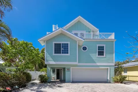 703 N Bay Blvd, Anna Maria, FL 34216