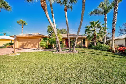 115 2nd St, Nokomis, FL 34275