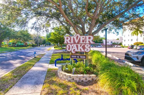 1650 1st Ave W #205B, Bradenton, FL 34205