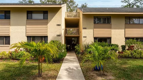 5160 Harpers Croft #17, Sarasota, FL 34235