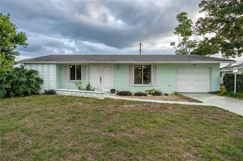 3104 Mercer Rd, Bradenton, FL 34207