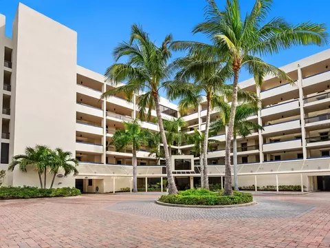 2020 Harbourside Dr #434/435, Longboat Key, FL 34228