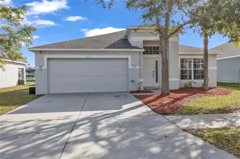 2232 Roanoke Springs Dr, Ruskin, FL 33570