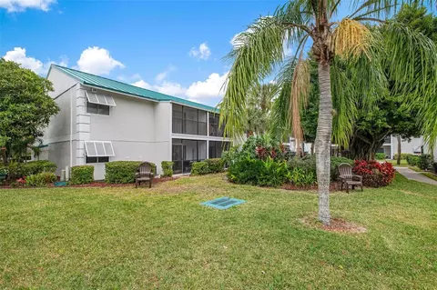 5673 Midnight Pass Rd #201, Sarasota, FL 34242
