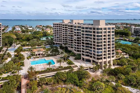 1211 Gulf Of Mexico Dr #805, Longboat Key, FL 34228