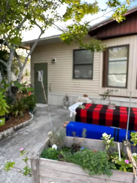 1674 University Pkwy #274, Sarasota, FL 34243
