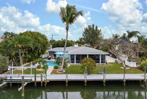 508 75th St, Holmes Beach, FL 34217
