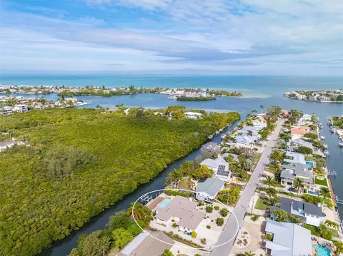 508 77th St, Holmes Beach, FL 34217