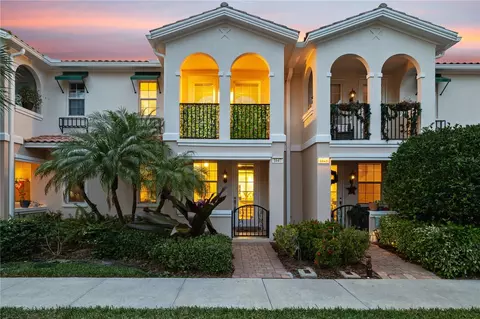1647 Napoli Dr W, Sarasota, FL 34232