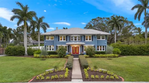 1323 Gasparilla Dr, Fort Myers, FL 33901