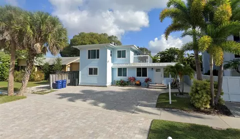 5421 Plaza Des Las Palmas, Sarasota, FL 34242
