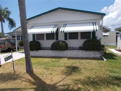 2045 N Mobile Estates Dr, Sarasota, FL 34231