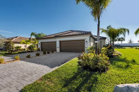 16052 Sunny Day Dr, Lakewood Ranch, FL 34211