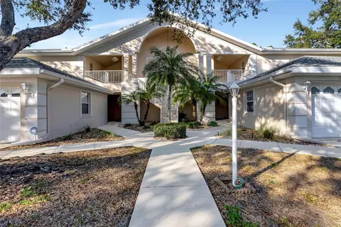 7234 Eleanor Cir #102, Sarasota, FL 34243