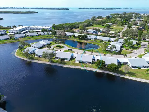 4525 Lexington Cir, Bradenton, FL 34210