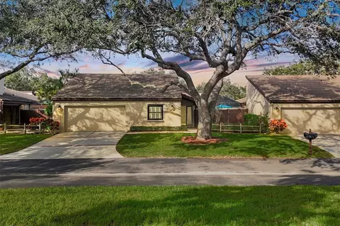 3617 Glen Oaks Manor Dr, Sarasota, FL 34232