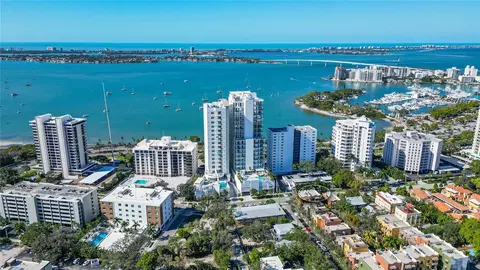 557 S Palm Ave #22, Sarasota, FL 34236
