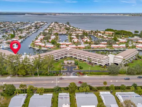 9604 Cortez Rd W #135, Bradenton, FL 34210