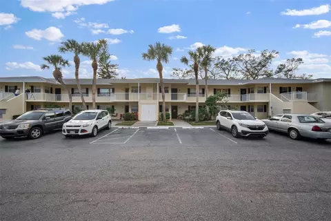 7860 Palm Aire Ln #204, Sarasota, FL 34243
